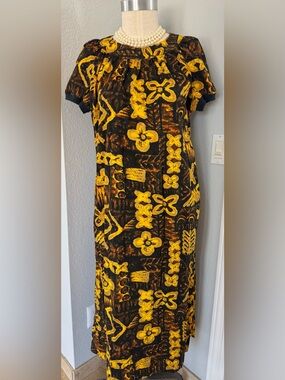 Homemade Vintage Hawaiian Mumu